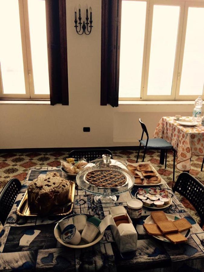 مبيت وإفطار يوتْسْوولْ The Reef House المظهر الخارجي الصورة